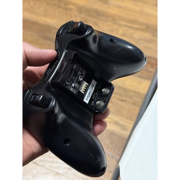 Microsoft Wireless Controller -  Black Video Games Controller *No Battery Cover - Picture 3 of 5